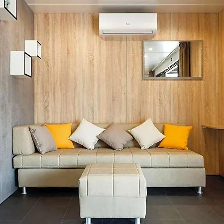 Premium Homes Santa Marina, Lanterna بوريتش