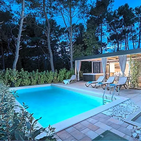 Premium Homes Santa Marina, Lanterna فندق